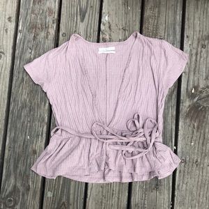 Lavender low v top